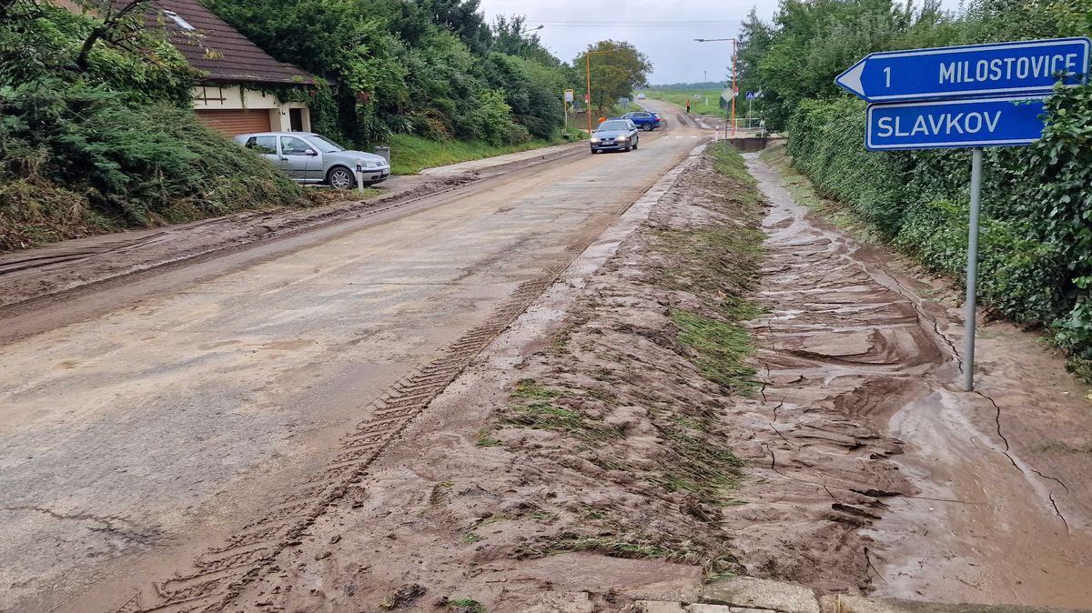 Zpráva o erozi: Bahna z polí ubylo, ale farmářům se musí utáhnout šrouby